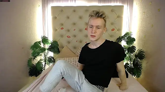 AlexxSweet online show from March 23, 2025, 5:10 am