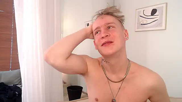 AlexxSweet online show from May 10, 2026, 6:06 am