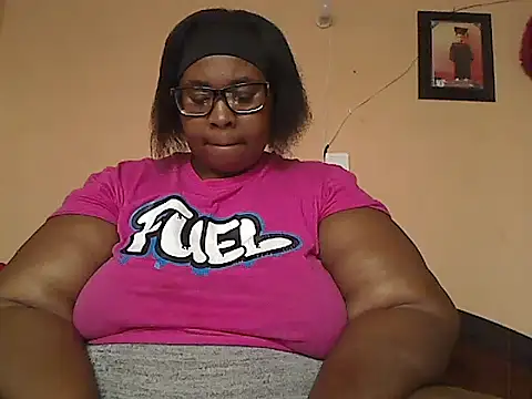 ZOQULUx online show from November 16, 2025, 9:25 am