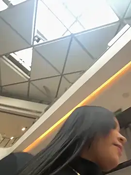 Luisa Fernandaa online show from October 5, 2025, 9:16 pm