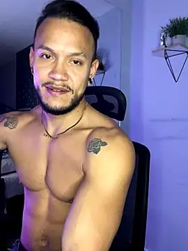 ARON TAYLER01 online show from September 14, 2025, 10:37 am