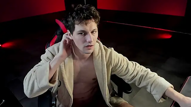 dirty-boss online show from March 20, 2025, 6:31 pm