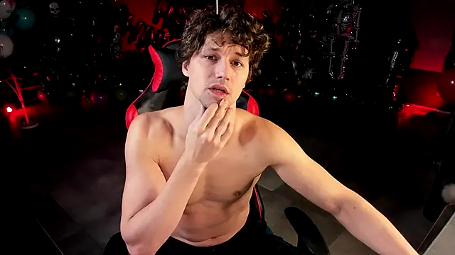 dirty-boss online show from December 5, 2025, 5:39 am