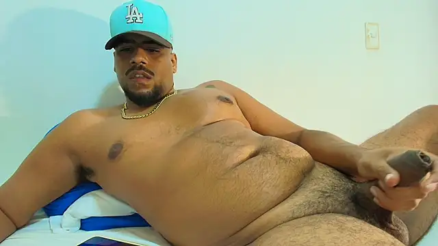 Snapshot of bigpleasure_ chatting on March 26, 2026, 11:02 pm bigpleasure online show from March 26, 2026, 11:02 pm