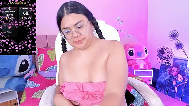 esmeralda112 online show from June 16, 2026, 7:19 am