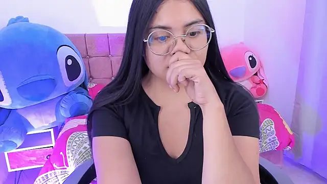 esmeralda112 online show from August 6, 2026, 9:04 am
