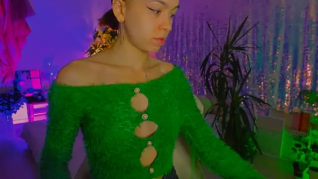 poli   online show from October 25, 2025, 7:03 pm