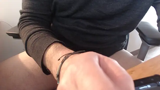 3lr0nde online show from January 18, 2025, 2:44 pm