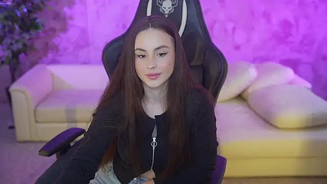 Elice Dream online show from March 1, 2025, 4:00 pm