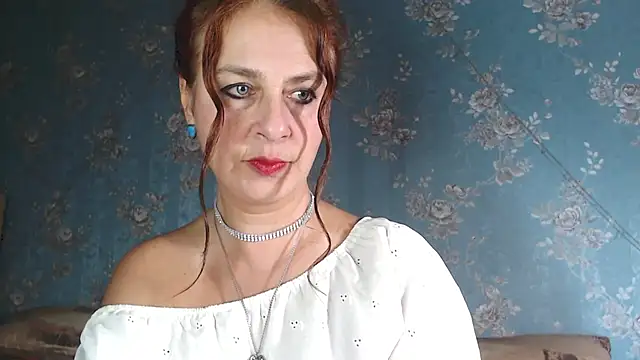 VanezaSmith online show from September 25, 2025, 10:16 pm