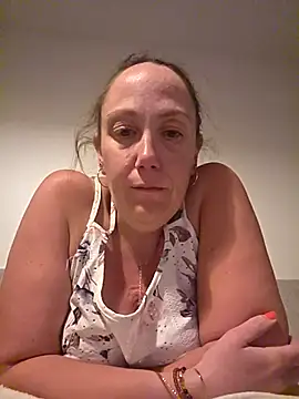 Wisie Cutie online show from April 25, 2026, 9:12 pm