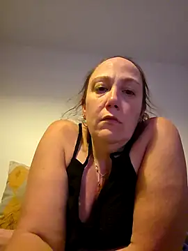 Wisie Cutie online show from March 18, 2026, 11:05 pm