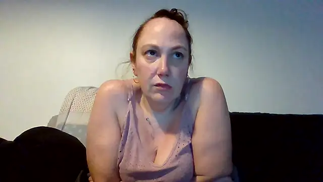 Wisie Cutie online show from February 9, 2026, 11:25 pm