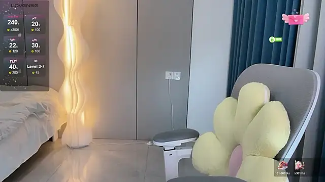 Mandy-- online show from April 15, 2026, 12:53 pm