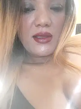 Indianpleasure300 online show from March 28, 2026, 7:37 pm