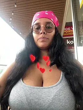 Annya-sweet online show from March 18, 2025, 4:39 pm