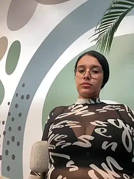 Annya-sweet online show from March 20, 2025, 2:53 pm