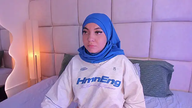 Sooffii 1 online show from November 26, 2025, 2:33 am