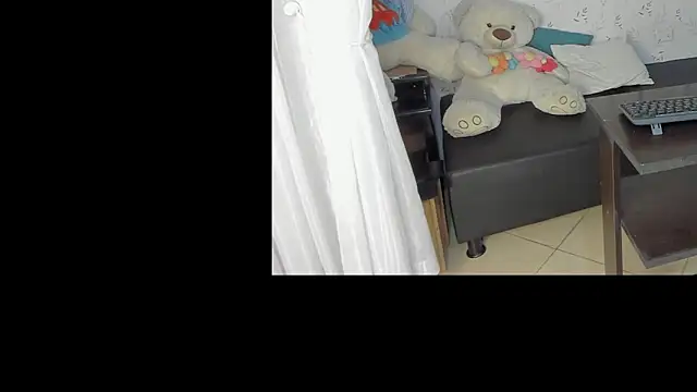 Sooffii 1 online show from December 20, 2025, 7:17 pm