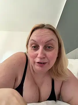 Snapshot of BBW_Nora chatting on June 23, 2026, 8:45 am BBW Nora online show from June 23, 2026, 8:45 am