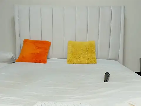  heavenlysent online show from September 29, 2025, 3:57 am