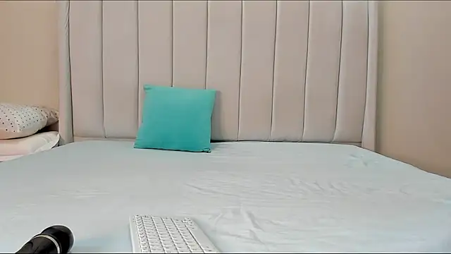  heavenlysent online show from July 10, 2026, 4:56 am
