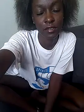 Prettybecs online show from December 4, 2024, 4:48 am