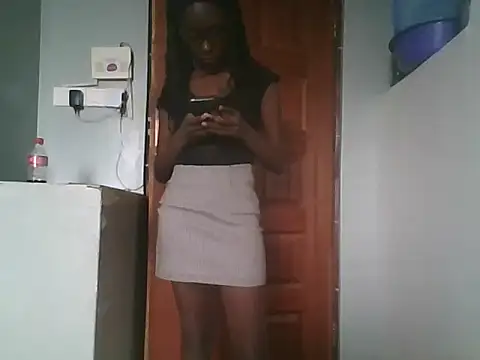 Prettybecs online show from September 11, 2025, 10:26 am