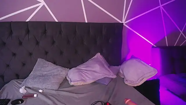 Miss Loise online show from March 18, 2025, 7:01 pm