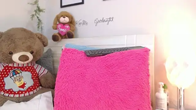 Snapshot of Joliet chatting on March 11, 2026, 1:43 am Joliet online show from March 11, 2026, 1:43 am