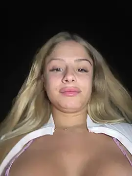 BritneyDimond online show from December 17, 2024, 7:59 pm