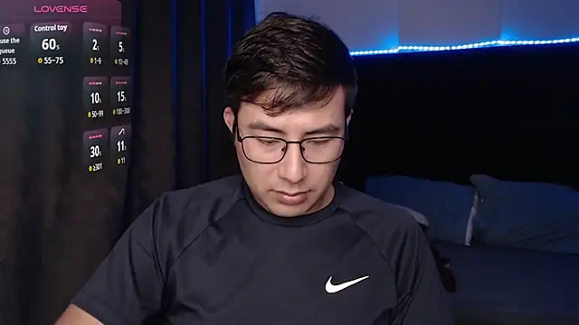 Snapshot of andrewmhilton_ chatting on March 8, 2026, 7:33 am andrewmhilton online show from March 8, 2026, 7:33 am