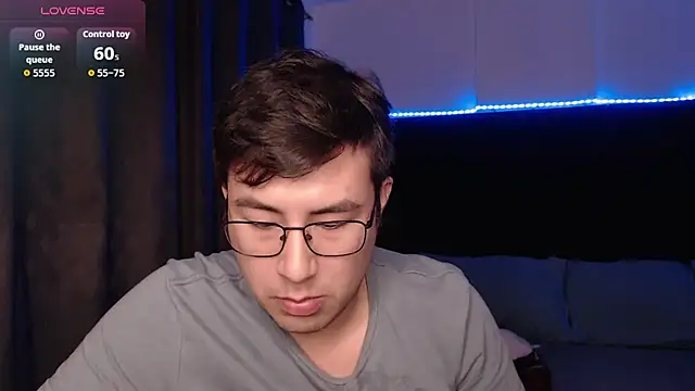 Snapshot of andrewmhilton_ chatting on March 14, 2026, 5:57 am andrewmhilton online show from March 14, 2026, 5:57 am