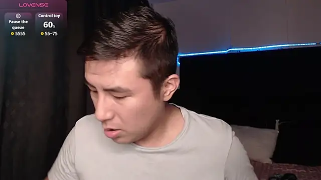 Snapshot of andrewmhilton_ chatting on February 14, 2026, 6:46 am andrewmhilton online show from February 14, 2026, 6:46 am