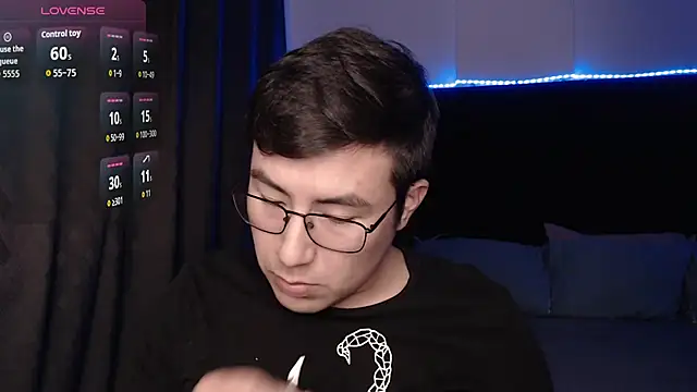 Snapshot of andrewmhilton_ chatting on March 9, 2026, 5:55 am andrewmhilton online show from March 9, 2026, 5:55 am