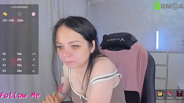 AnnyHoney  online show from June 18, 2026, 11:48 am