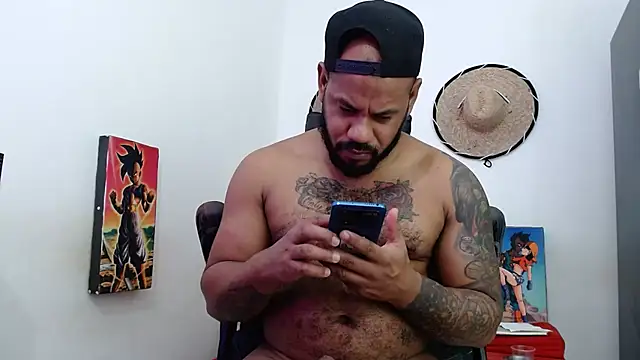 Damian64420 online show from April 23, 2026, 4:41 pm