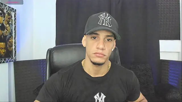 jhonnysnow17 online show from June 21, 2026, 10:59 pm