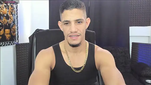 jhonnysnow17 online show from June 7, 2026, 9:09 pm