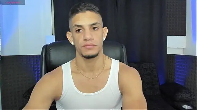 jhonnysnow17 online show from August 6, 2026, 4:29 am
