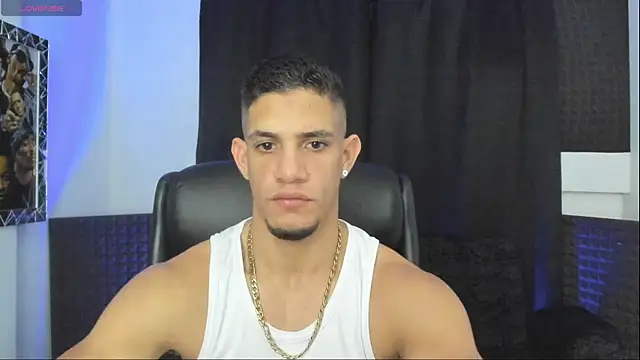 jhonnysnow17 online show from June 26, 2026, 6:08 am