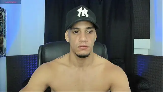 jhonnysnow17 online show from June 28, 2026, 5:36 am