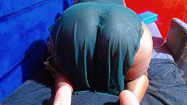 Snapshot of Lelety79 chatting on February 17, 2026, 8:28 pm Lelety79 online show from February 17, 2026, 8:28 pm