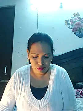 Poojabhabi101 online show from January 8, 2026, 5:57 am