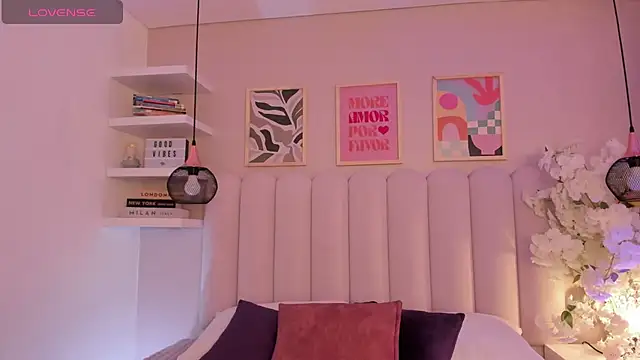 cute  cherry  online show from November 14, 2025, 9:07 pm