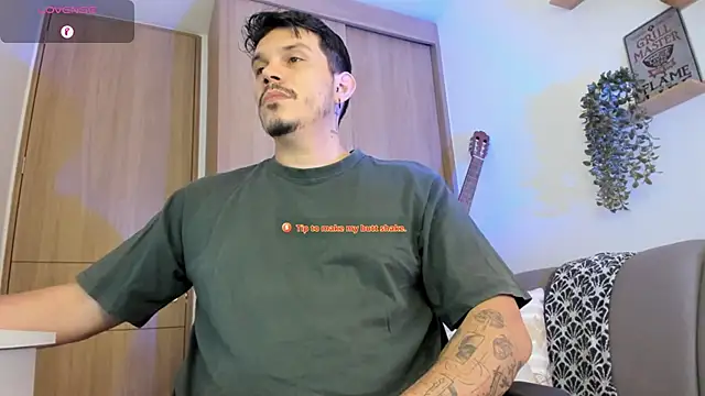alejandro stark online show from June 30, 2026, 9:37 pm