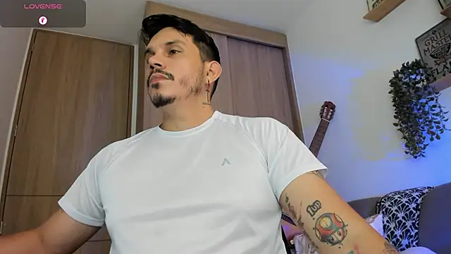 alejandro stark online show from June 19, 2026, 7:52 pm