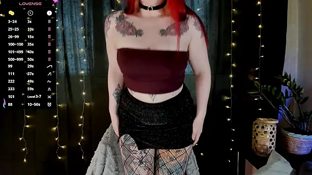 Snapshot of mia_x_love chatting on June 14, 2026, 1:12 pm mia x love online show from June 14, 2026, 1:12 pm