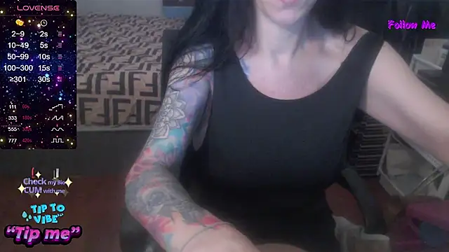 VenusX online show from July 18, 2026, 5:27 am