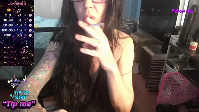 VenusX online show from June 9, 2026, 4:46 am